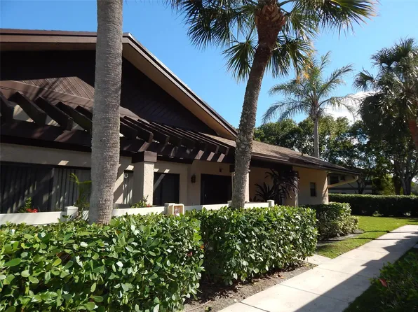 2615 N Carambola Circle #1701, Coconut Creek, FL 33066