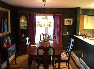 1401 Great Pond Rd APT 10, North Andover, MA 01845