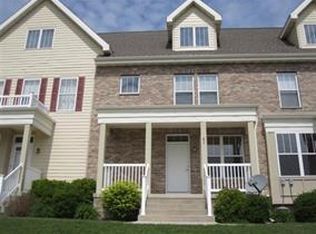 82 S Gardens Way, Fitchburg, WI 53711