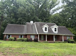 179 Stone Edge Dr, Gray, GA 31032