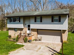 378 Suzanne St, Washington, WV 26181