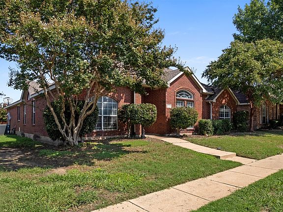 3rd image of 4610 Spanishmoss Dr