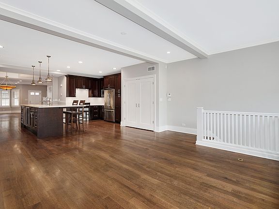 3rd image of 3653 N Bosworth Ave #1