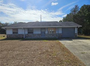 7370 W Seven Rivers Dr, Crystal River, FL 34429