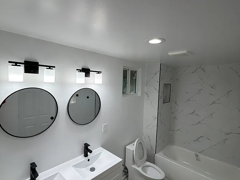 532 W 4th Ave — Photo 16