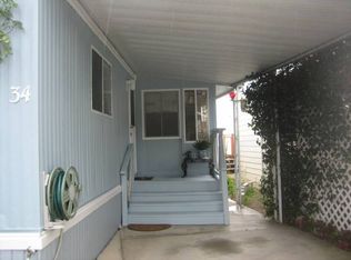 34 Copra Ln, Pacific Palisades, CA 90272