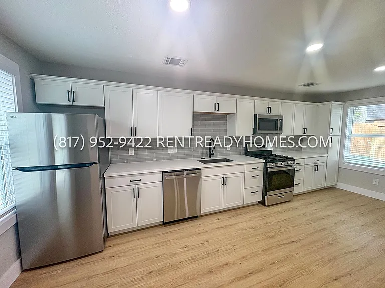 3810 Weslow St — Photo 5