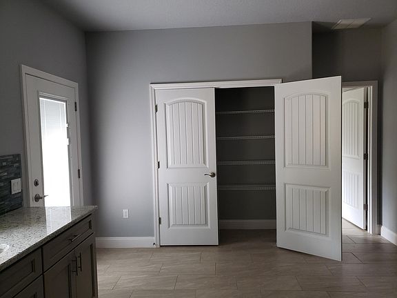 5th image of 61 Providence Ln #A