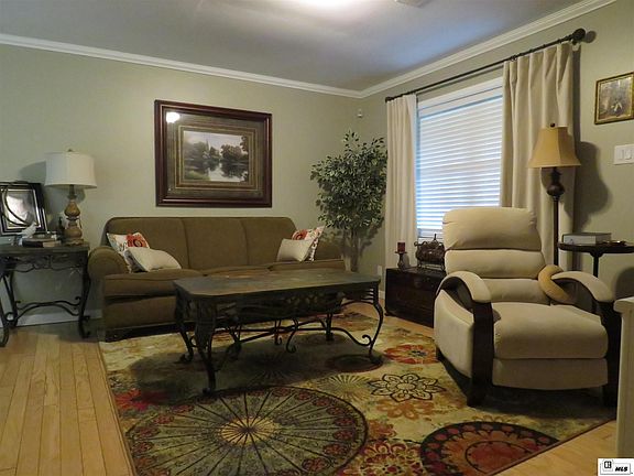 2nd image of 119 Parkdale Dr