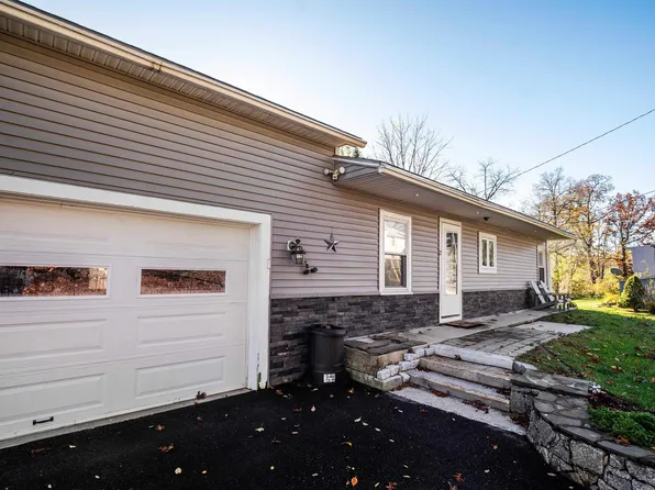 12 Cote Circle, Raymond, NH 03077