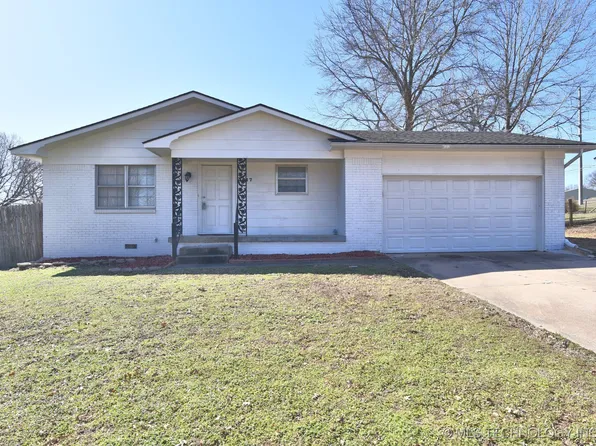 1817 W Ash St, Claremore, OK 74017