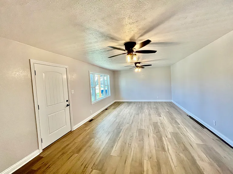 26 ft living room