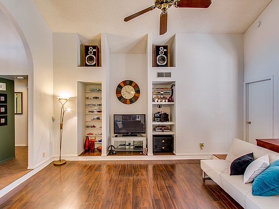 3rd image of 4289 W Park Ave