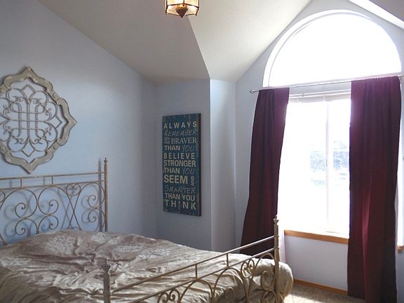 Master Bed vaulted ceiling