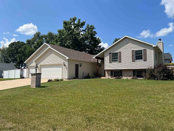 2nd image of 2502 Fawn Ln