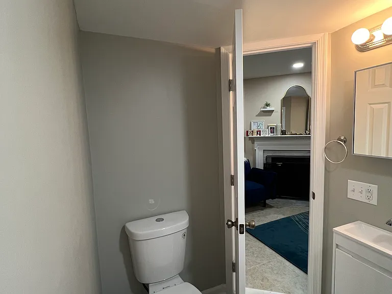 633 N Tazewell St — Photo 6