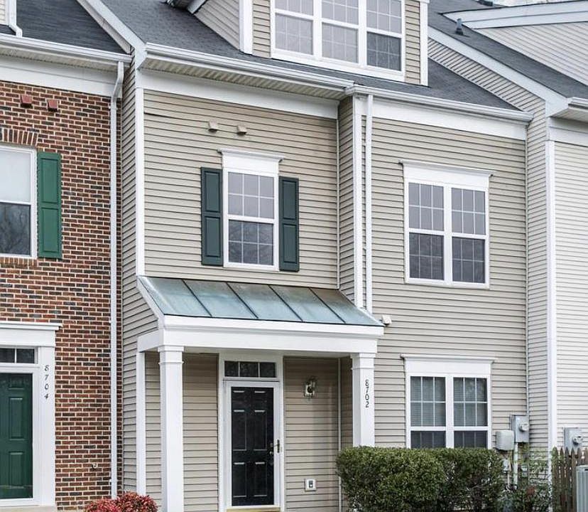 1st image of 8702 Meadow Wood Ct