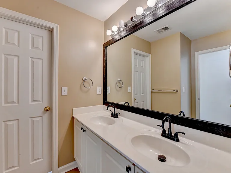 873 Red Rock Ct — Photo 44