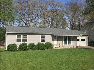 15 Fairway Dr, Hannibal, MO 63401