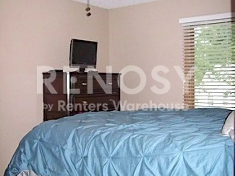 3351 Grimes Ave N — Photo 11