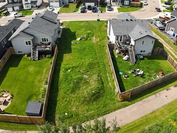 114 Adrian Cres, Wood Buffalo, AB T9J 1J3
