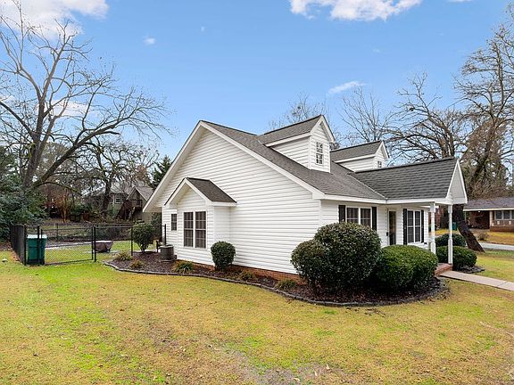 4th image of 102 Brazington Ct