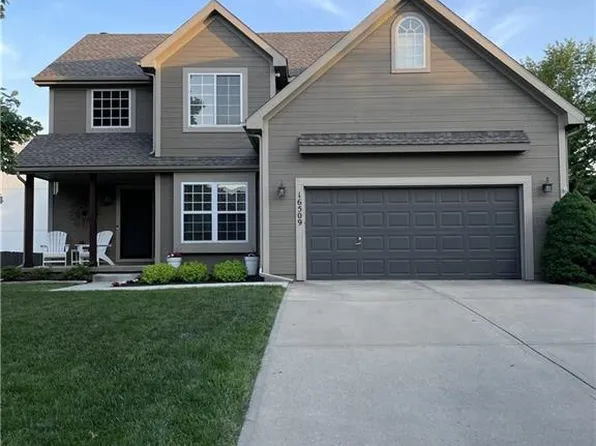 16509 W 156th St, Olathe, KS 66062