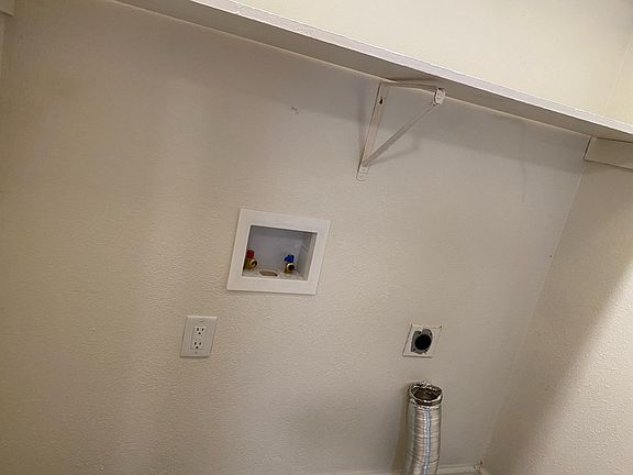 4th image of 25 Rushwood St