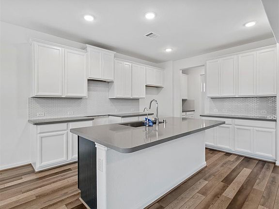 4th image of 10118 Granite Grove Ln