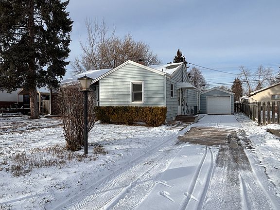 2nd image of 3714 Hall St