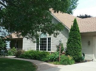 5109 Valley Dr, Mc Farland, WI 53558