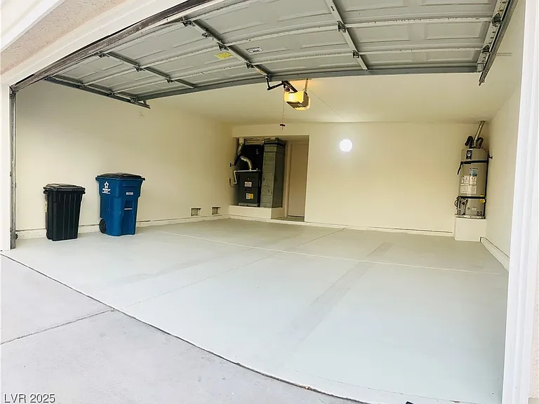7837 Millhopper Ave — Photo 28