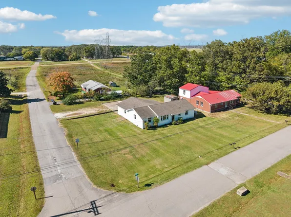 116 Wyly Dr, New Johnsonville, TN 37134