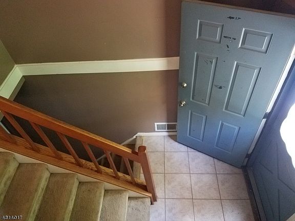 2nd image of 23 Quail Ct
