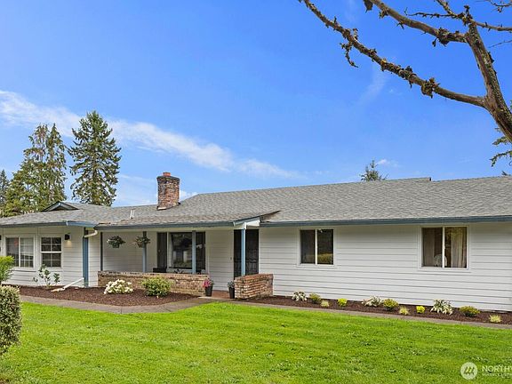 3rd image of 4915 NE 199th Street