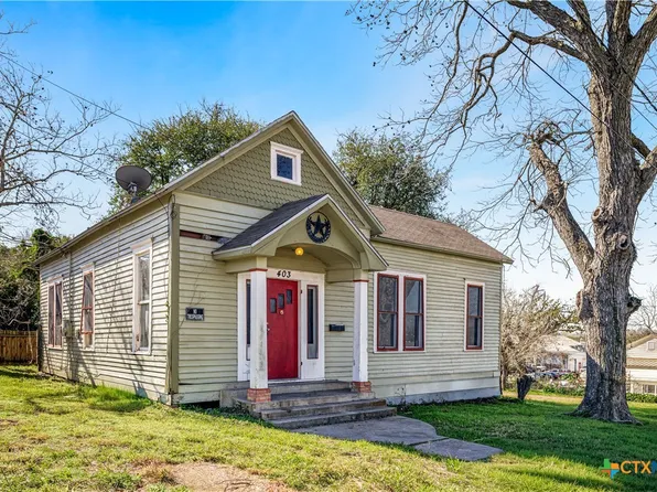 403 W Juan Linn St, Victoria, TX 77901
