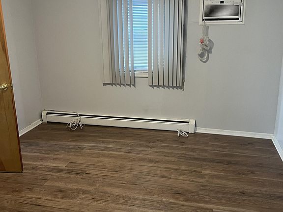 4th image of 571 Avenue A
