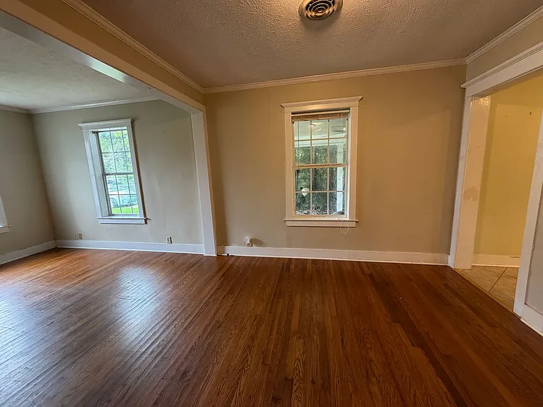 207 Goodman Pl — Photo 9