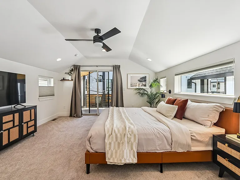 1580 N Lowell Blvd #2 — Photo 37