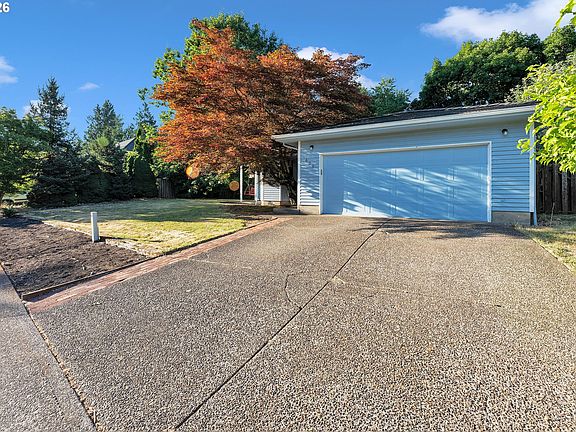 2nd image of 600 E Mountainview Dr