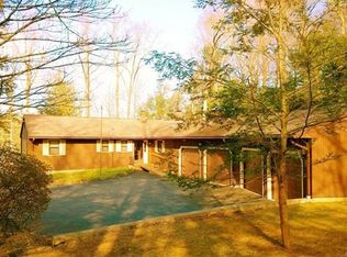 157 Thoreau Dr, Shelton, CT 06484