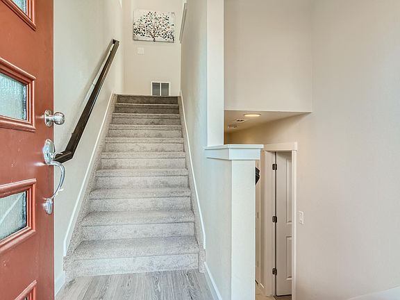 04 Foyer