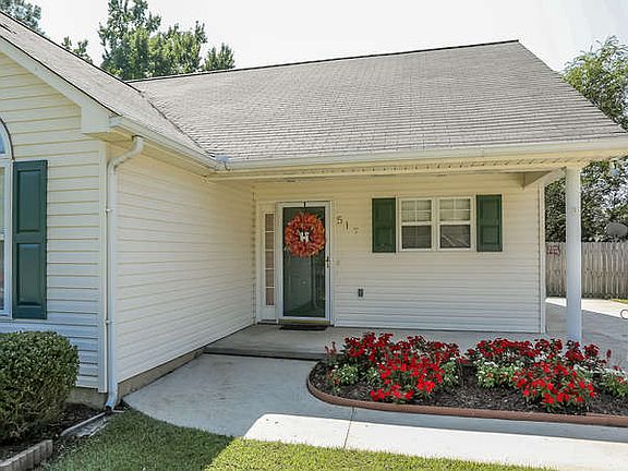 3rd image of 517 Palm Dr S
