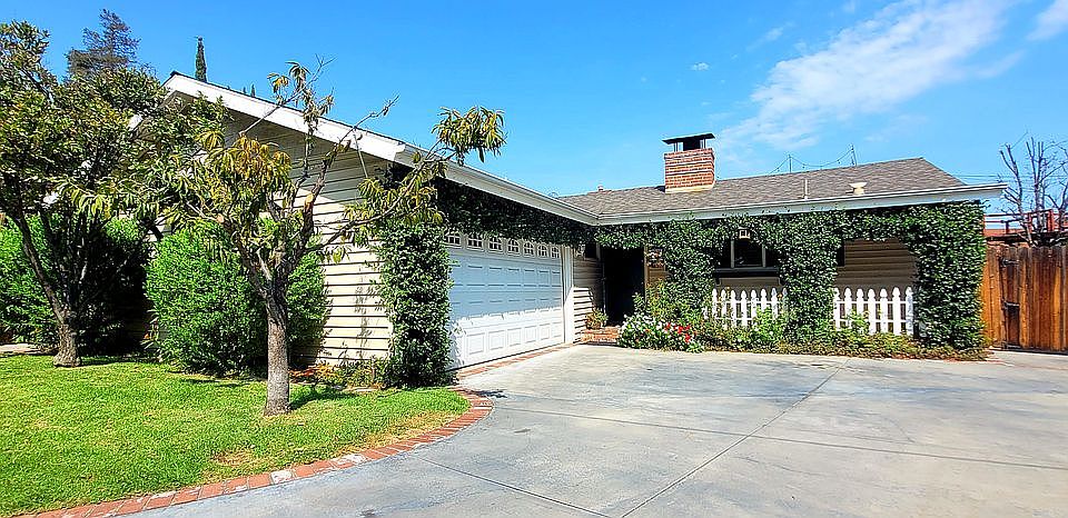 2nd image of 9028 Leroy St
