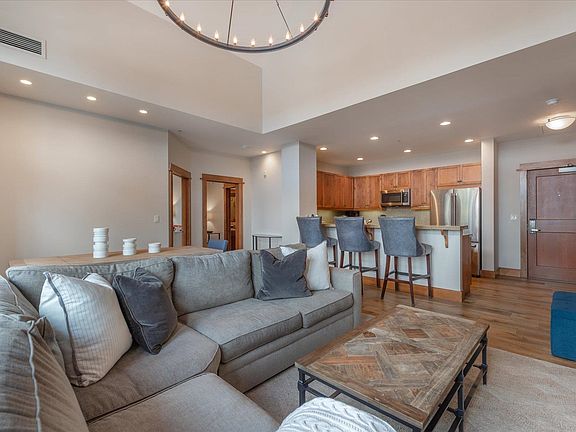 3rd image of 3001 Northstar Dr Unit 303