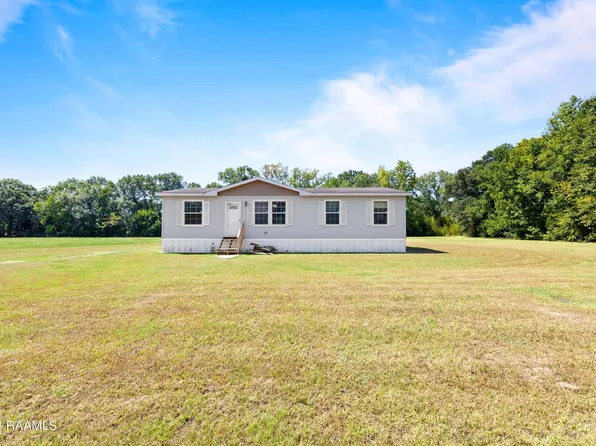 132 Doral St, Sunset, LA 70584