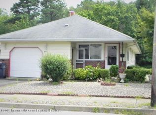 1803 Mount Everest Ln, Toms River, NJ
