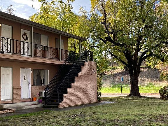 2nd image of 1100 Weber Way APT 2