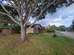 Pinetree Village, Miami, FL 33176