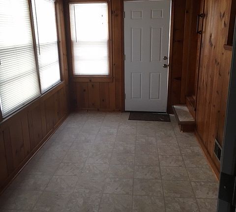 3rd image of 1000 15th Ave